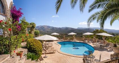 Villacolina – Pool, Tennis & Breathtaking Views