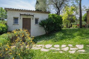 Exterior - Hotel les Messugues By Alain Llorca (Saint-Paul-de-Vence)