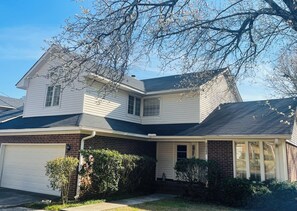 Exterior - 2026 Masters golf Rental 15 min walk to Augusta National Golf Club 3BR / 2.5BA (Augusta)