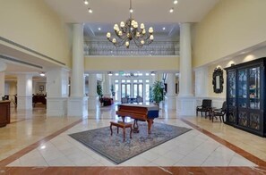 Lobby - 1BR/1BA in Baytowne Wharf's Grand Sandestin (Miramar Beach)