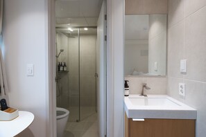 標準雙人房, 城市景觀 | 浴室