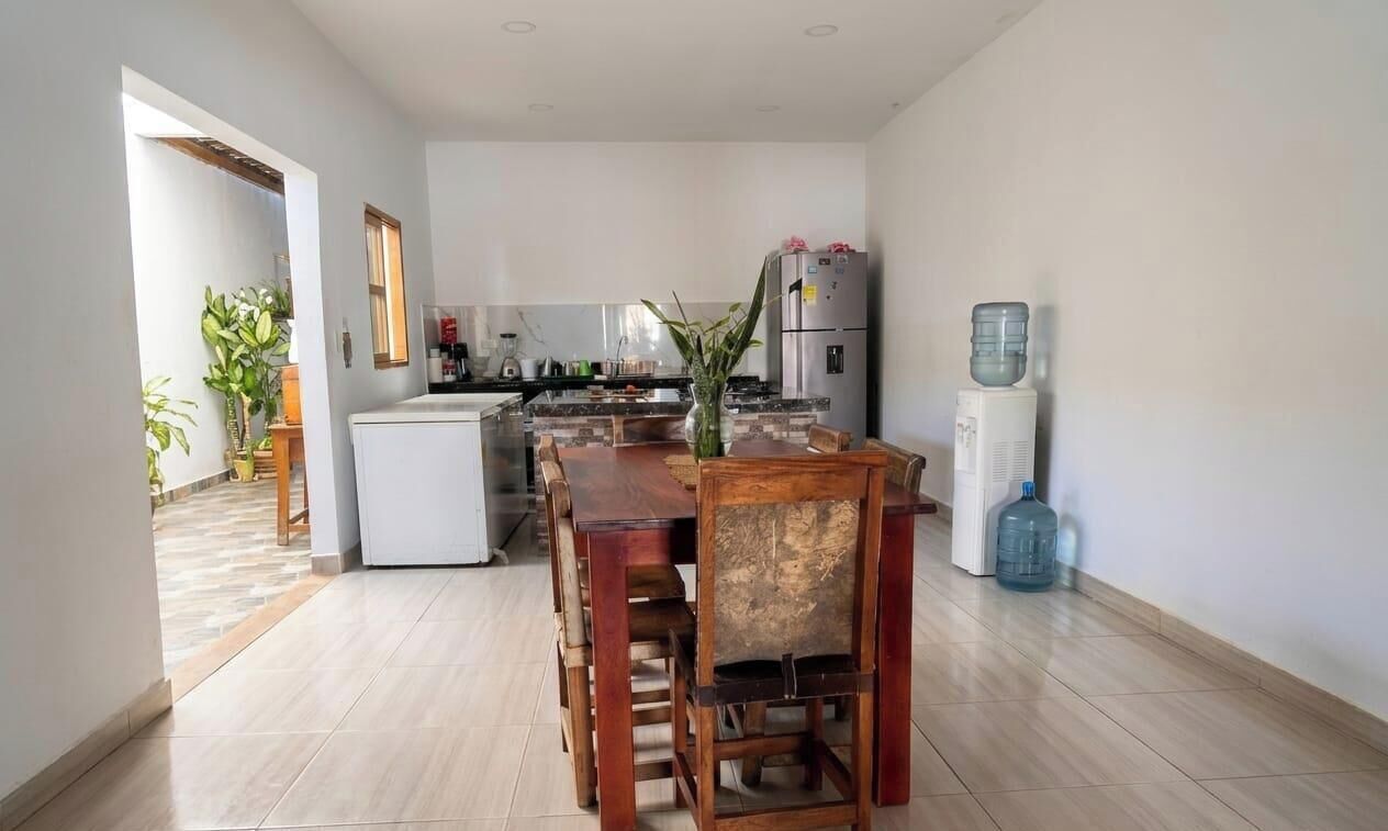 Full-size fridge, cookware/dishes/utensils