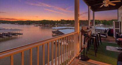 Modern Condo at 11mm in Sunrise w/ PWC & Boat Slip
