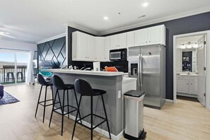 Condo, Multiple Beds, Pool Access (View to a Thrill) | Private kitchen
