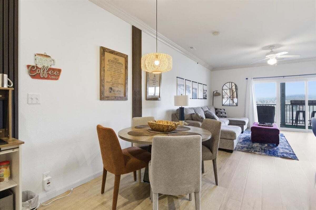 Condo, Multiple Beds, Pool Access (View to a Thrill)