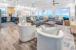 Living area - Osprey - Beachfront with Panoramic Gulf Views, Private Pool, Luxury and Comfort (St. George Island)