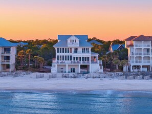 Exterior - Isle Dream - a premier beachfront retreat in the gated Plantation community! (St. George Island)