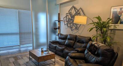 Cozy 1-bedroom condo in serene Kansas City with AC and gym