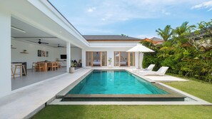 Exterior - Villa Kuwait Seminyak (Seminyak)