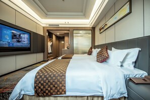 Habitación básica con 2 camas individuales, vista al río