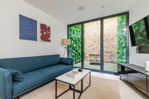 TV, stereo - Blueground | Marylebone, wifi, nr Regent's Park (London)