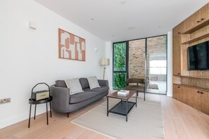 TV, stereo - Blueground | Marylebone, wifi, nr Regent's Park (London)