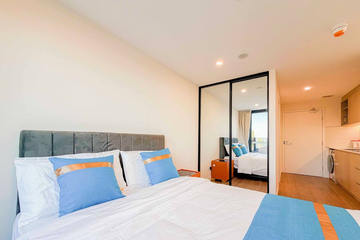 In-room safe, blackout drapes, iron/ironing board (on request)