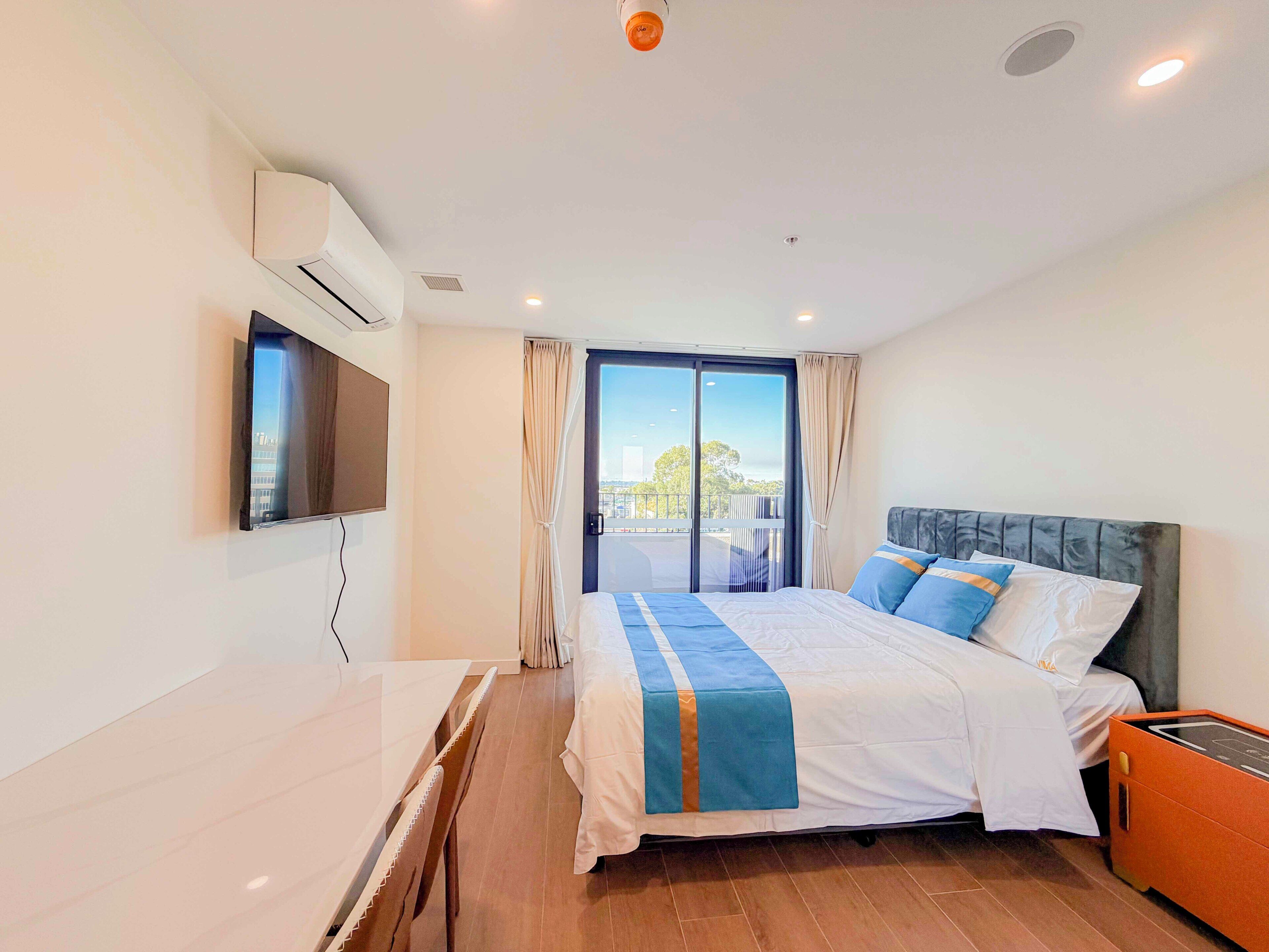 In-room safe, blackout curtains, iron/ironing board