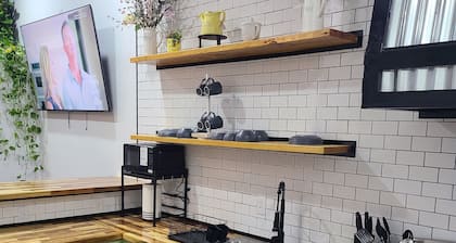 2-bedroom apartment in terrific McColl with cool AC