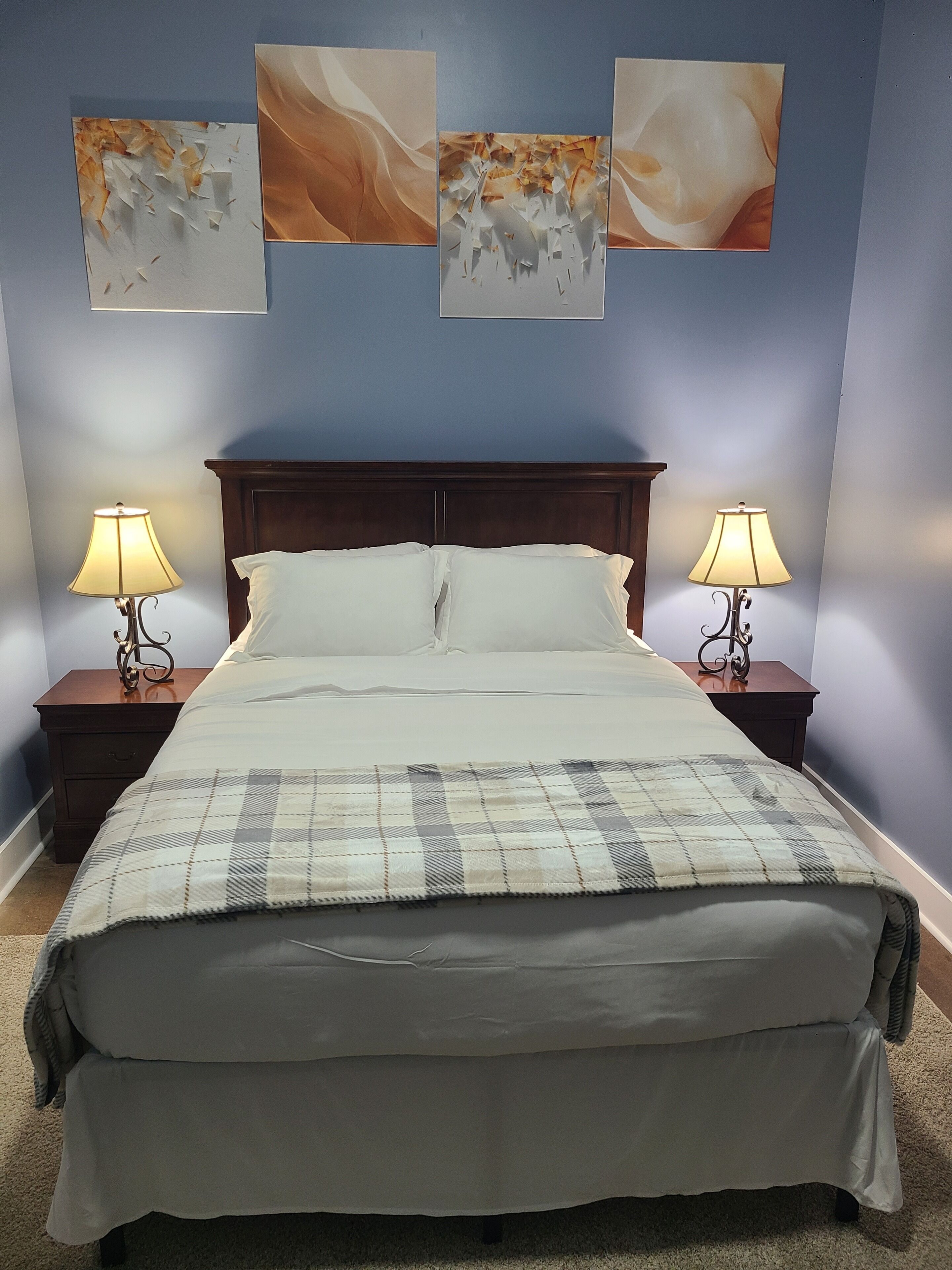 2 bedrooms, iron/ironing board, WiFi, bed sheets