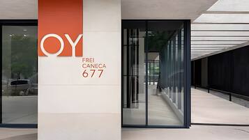 Apartamento básico | Detalhe da fachada