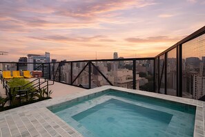 Apartamento básico | Piscina