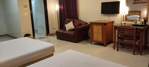 Room - Hotel Celebes (Manado)