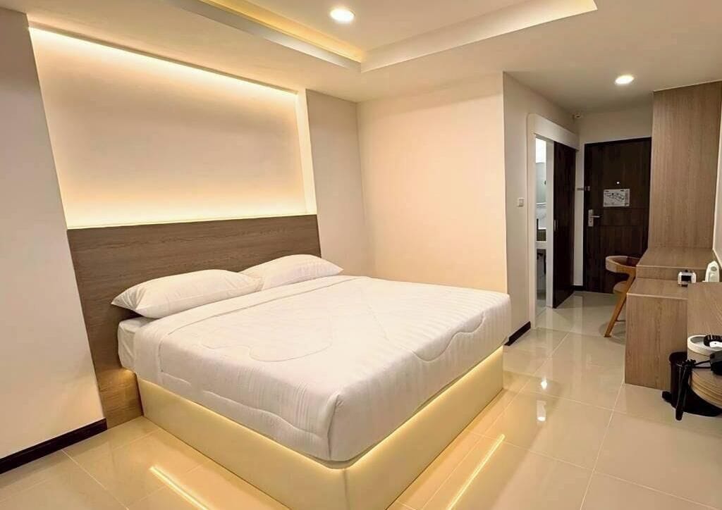 Phòng Tiêu chuẩn, 1 giường cỡ queen, dịch vụ dọn phòng, quang cảnh thành phố