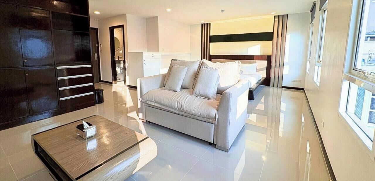 Suite Studio Exécutive, 1 très grand lit, service de ménage, vue ville