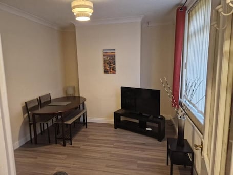 Interior. Comfortable 2Br Home-Free Parking-Great Location