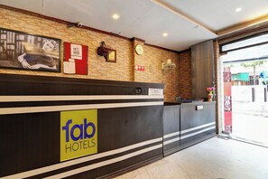 Reception - Fabhotel Step Inn Stays (Kolkata)