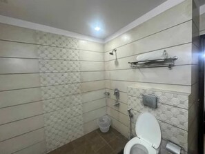 Deluxe Room | Bathroom - Fabhotel Grand Jashn (New Delhi)