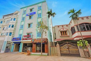 Exterior - Fabhotel Ultra Stay (Bhubaneshwar)