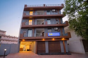Front of property - Fabhotel Sky Sector 76 (Gurugram)