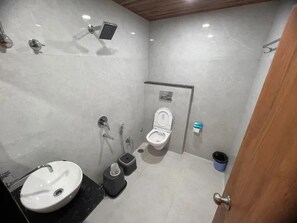 Rom – deluxe | Bad