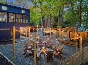 Property grounds - Private Poconos Retreat! HotTub, GameRoom, FirePit (Tobyhanna)