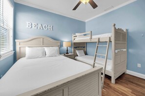 4 bedrooms, iron/ironing board, free WiFi, bed sheets - Beach Tram-Resort Pool-CoCo Bliss (Destin)