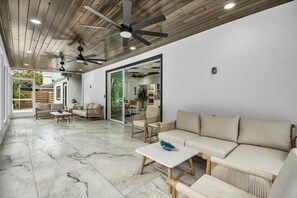 Terrace/patio - #1 Beach House Siesta Key (Siesta Key)