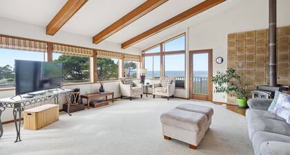 Cliffside Retreat Near Beach Access