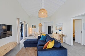 Living area - Villa Mambo Paradise - 500 Meters from Mambo Beach (Willemstad)