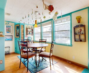 Dining - RA230, Pet Friendly, Fenced Backyard, Charcoal Grill, Old Town Port A (Port Aransas)