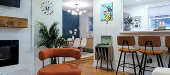 Mid-Century Modern Cool Meets Comfy Convenience - Minutes to Downtown!
