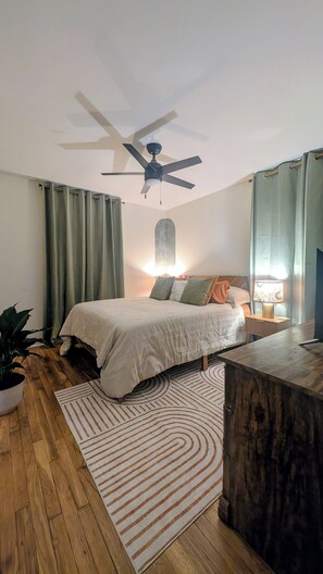 3 habitaciones, tabla de planchar con plancha, wifi y ropa de cama 