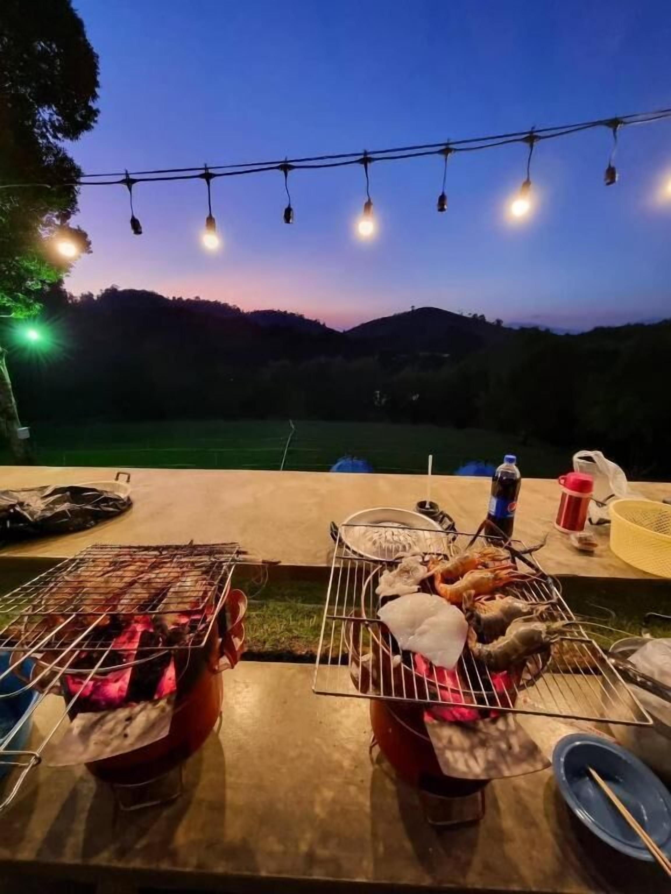 屋外ダイニングエリア