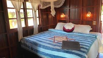 Tweepersoonskamer, balkon, uitzicht op tuin