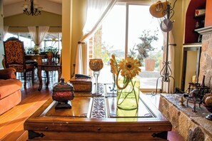 Interior - Villa de La Rosa en Valle de Gpe  (Valle de Guadalupe)
