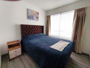 3 habitaciones, tabla de planchar con plancha y wifi gratis 