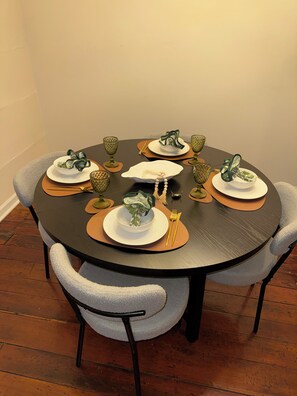 Dining - Charleston The Perfect Dream Stay (Charleston)
