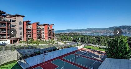 Modern 1-bedroom resort condo with AC in beautiful West Kelowna