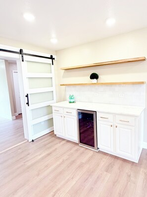 Interior - 3-bedroom, 2 living,1 office house in awesome NW San Antonio near Medical Center (San Antonio)