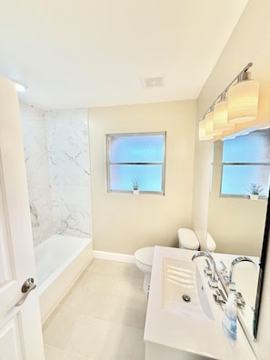 Bathroom - 3-bedroom, 2 living,1 office house in awesome NW San Antonio near Medical Center (San Antonio)