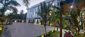 RS1 Hotel
