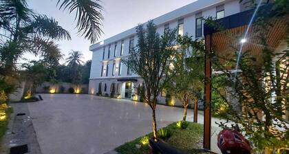 RS1 Hotel