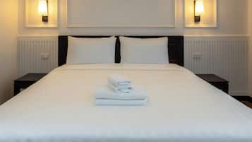 Habitación clásica doble, vistas al jardín | Escritorio, wifi gratis, ropa de cama